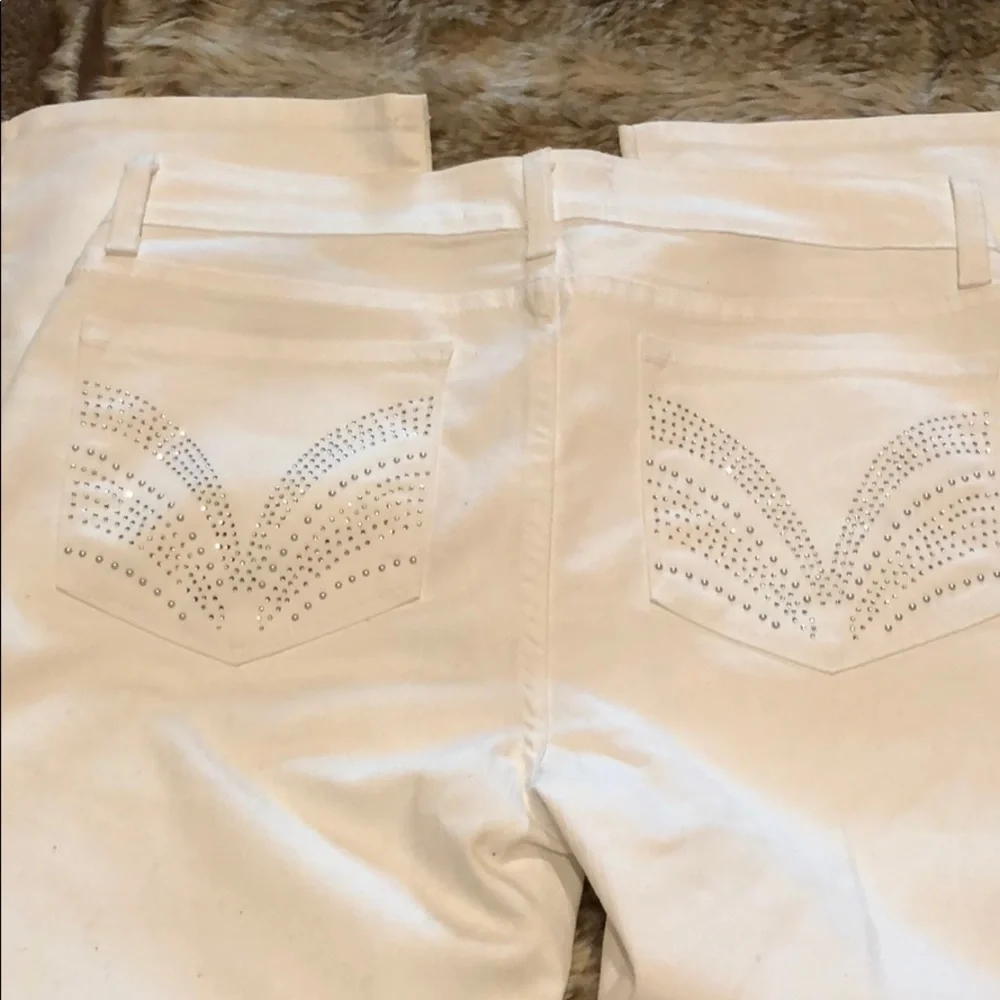 NYDJ White bling back pocket Jeans - Picture 2 of 4
